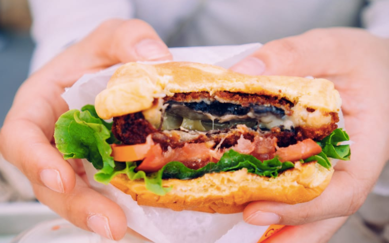 Weekly News Roundup: Shake Shack is Coming to the Bay