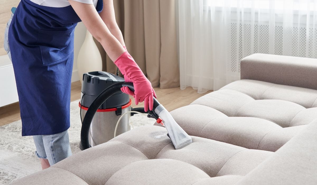 A Comprehensive Guide to Choosing the Best Sofa Cleaning Services in