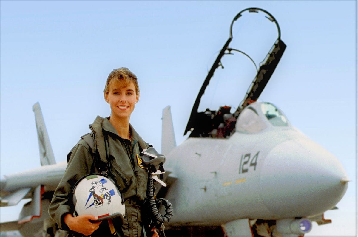 Carey Lohrenz The Navy’s First Female F14 Tomcat Fighter Pilot by