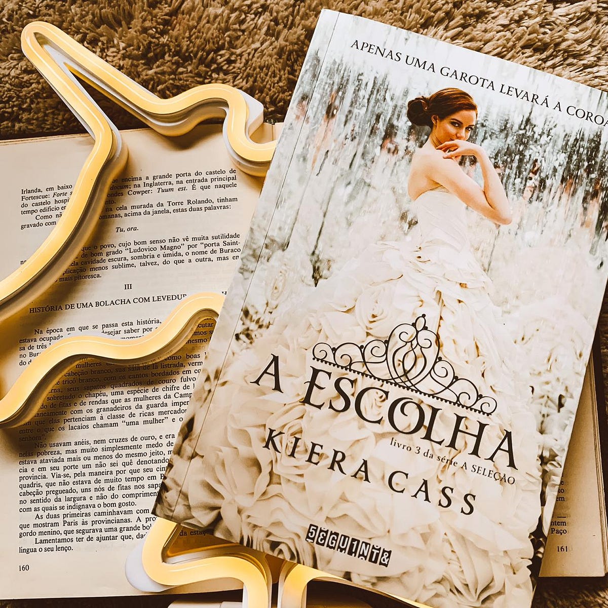 Resenha: A Escolha — Kiera Cass. Livro: A Escolha || 351 páginas | by ...