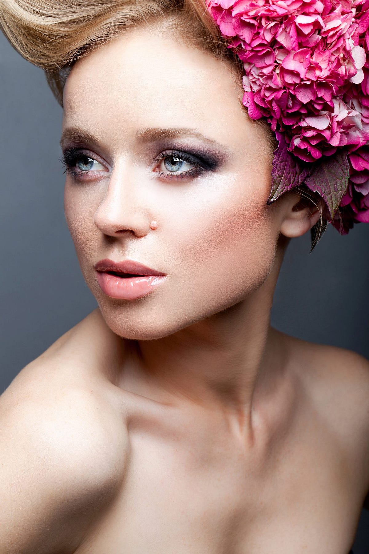 Pop Art Eyes Learn how to make your eyes Pop for a night out on the