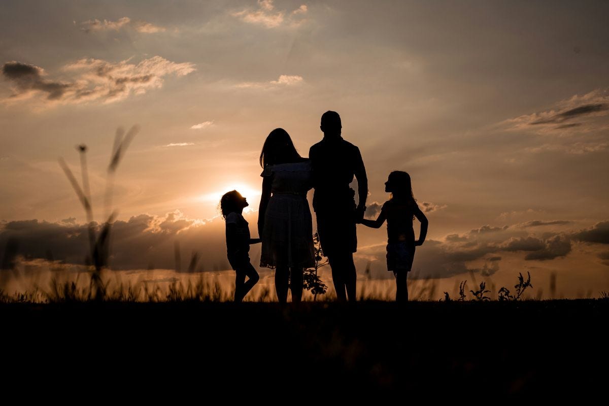 Families: ain’t they cool? | Tá Focando (Unsplash)