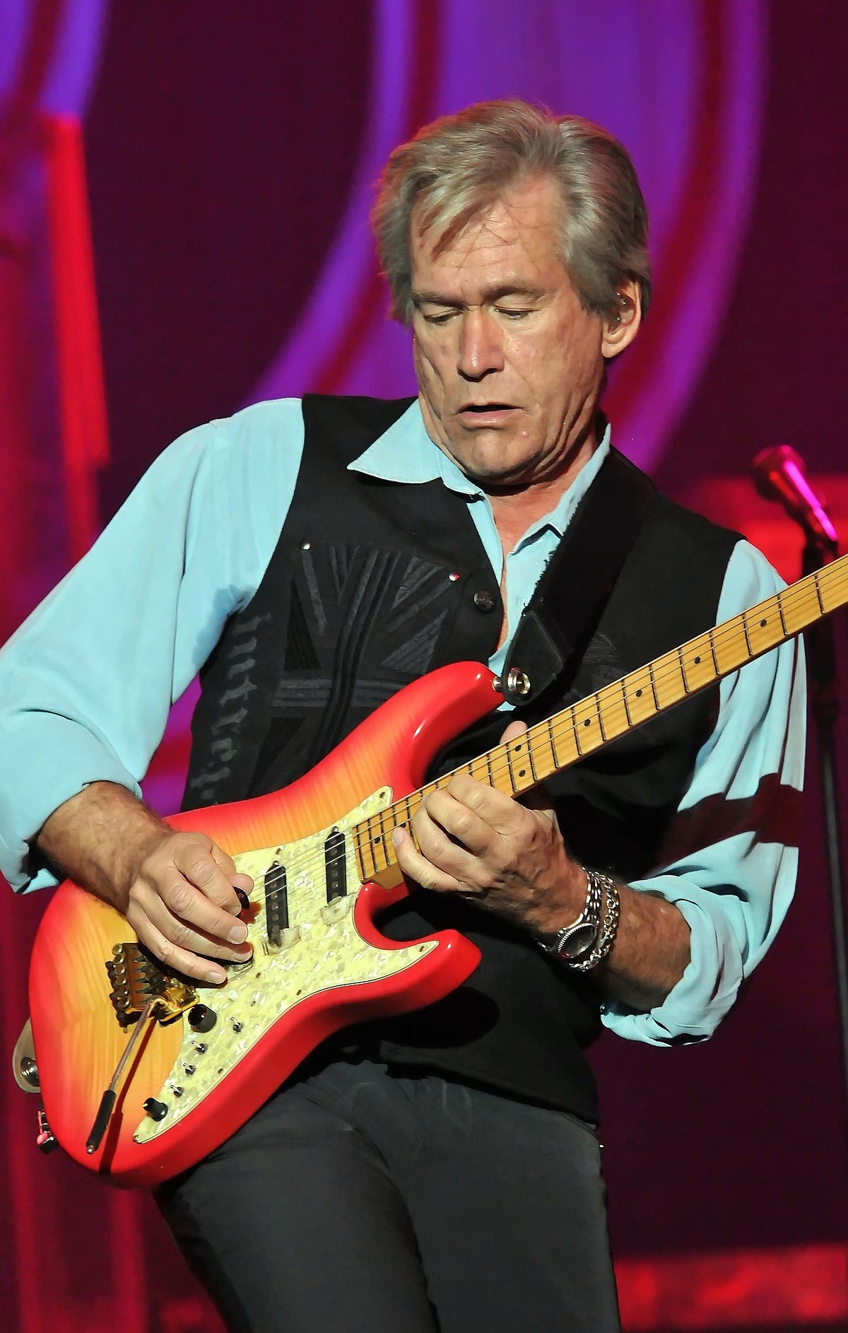 Interview Singer/Songwriter Bill Champlin Discusses His New Album