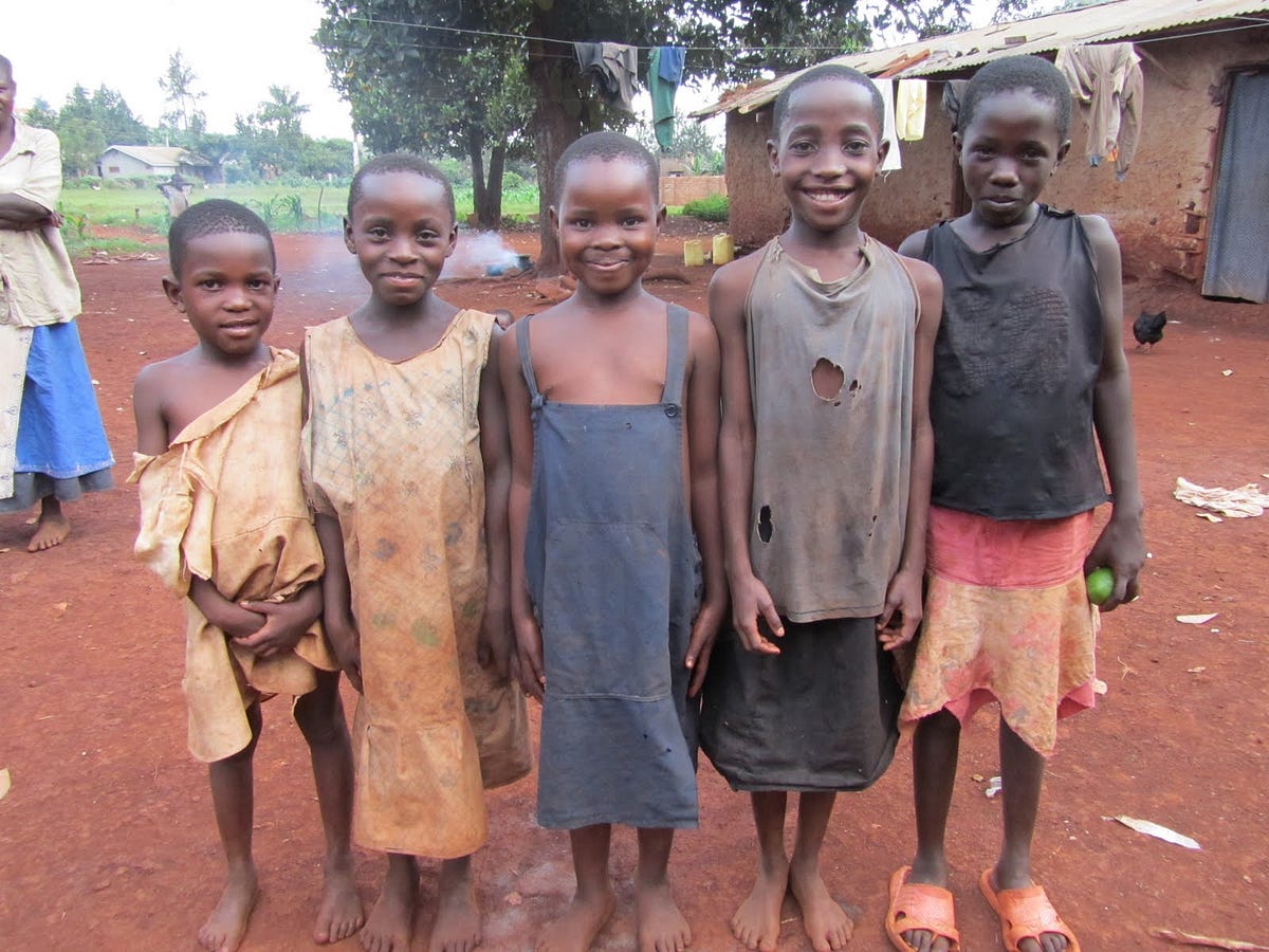 Я helping the poor перевод. Poor can be poor. Poor boy in calcutta. Бедный сингапур. Дети у костра.