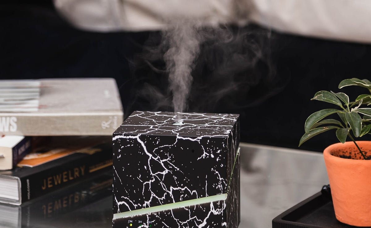 What exactly does an essential oil diffuser/humidifier do? by Astha Singh Medium