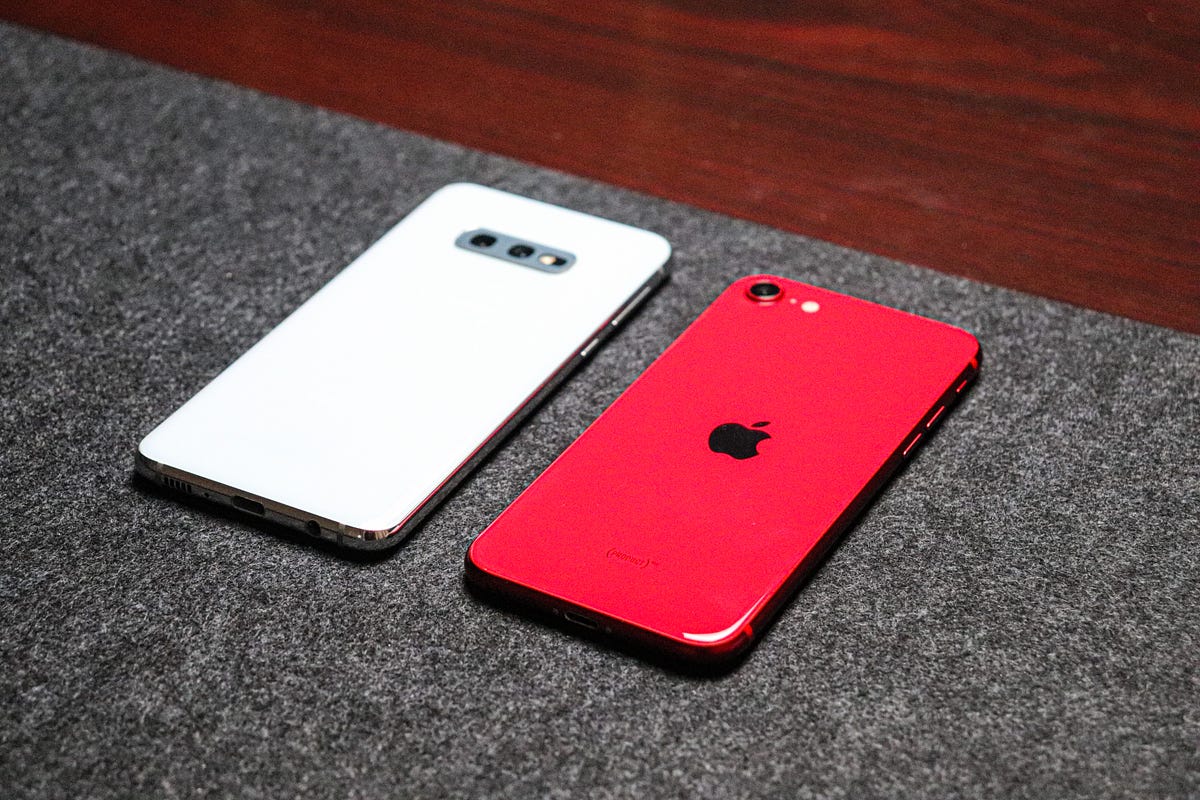 Galaxy S10e VS iPhone SE (2020): Which Is The Better Buy? | by Melih Gungor  | Mac O'Clock | Medium