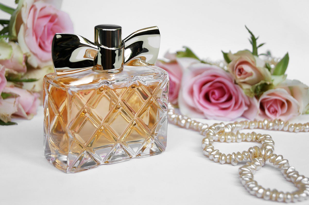 What are the Benefits of Using Luxury Perfume?