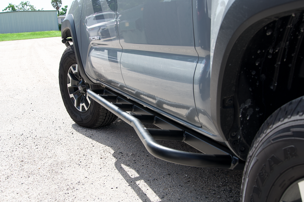 OffRoad Adventure Enthusiast’s Guide Rock Sliders vs. Running Boards