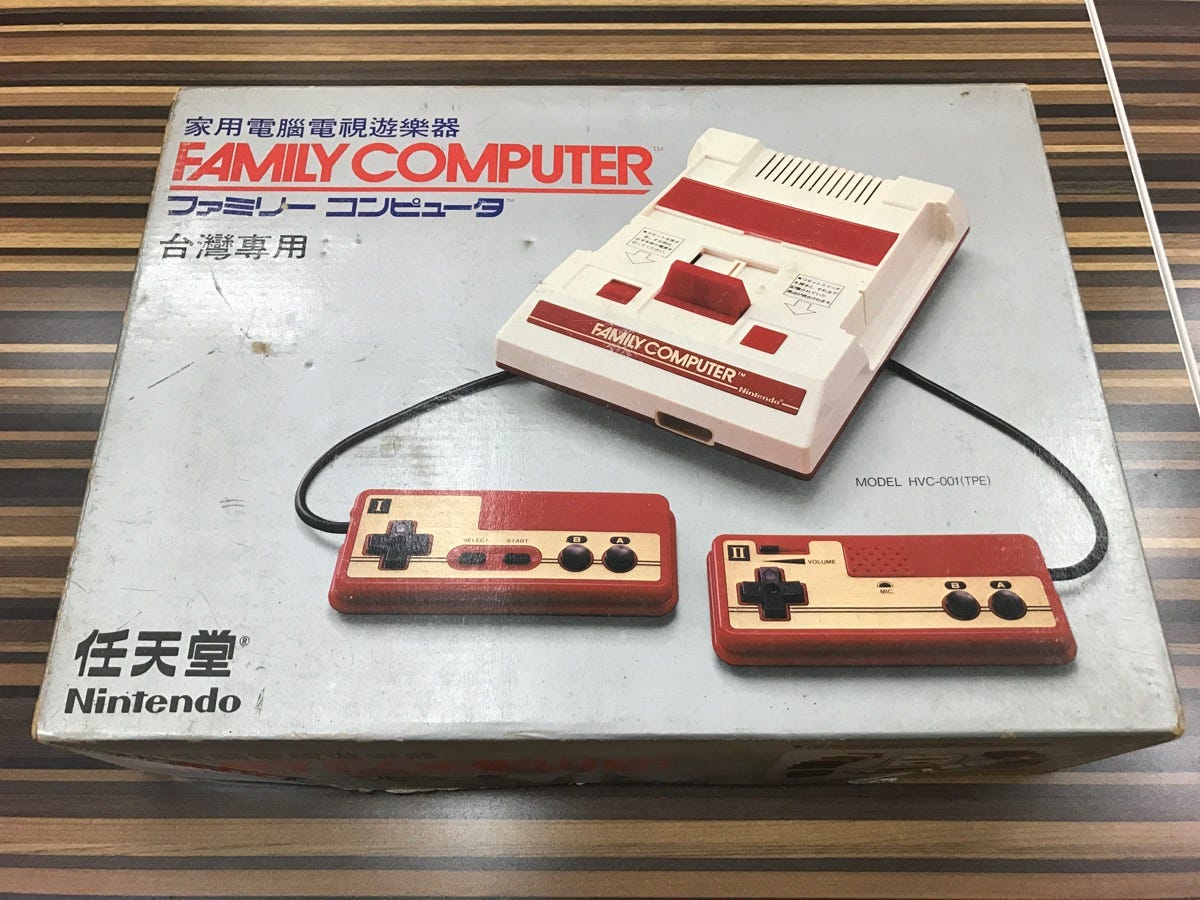 初代 ファミリーコンピュータ 本体 ジャンク ジャンク品 初代 ファミリーコンピュータ 箱付き ファミコン