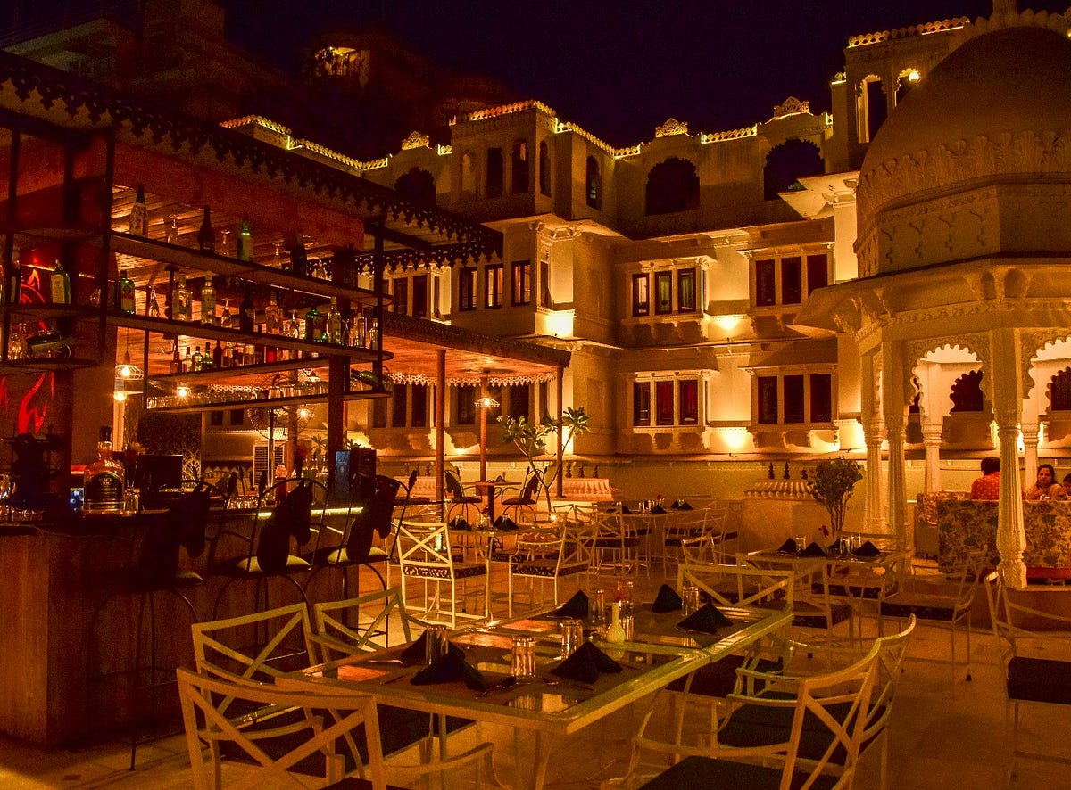 Which is the best bar in Udaipur? | by Jagpreet Kundal | Medium