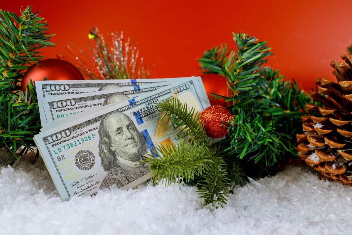 How to get free Christmas money 2023 by Maddison Rowe Dec, 2023