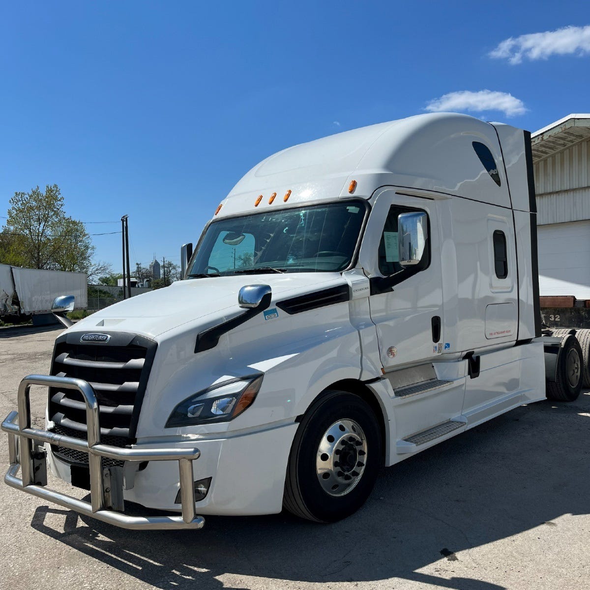 Freightliner Cascadia A Reliable HeavyDuty Truck for Freight