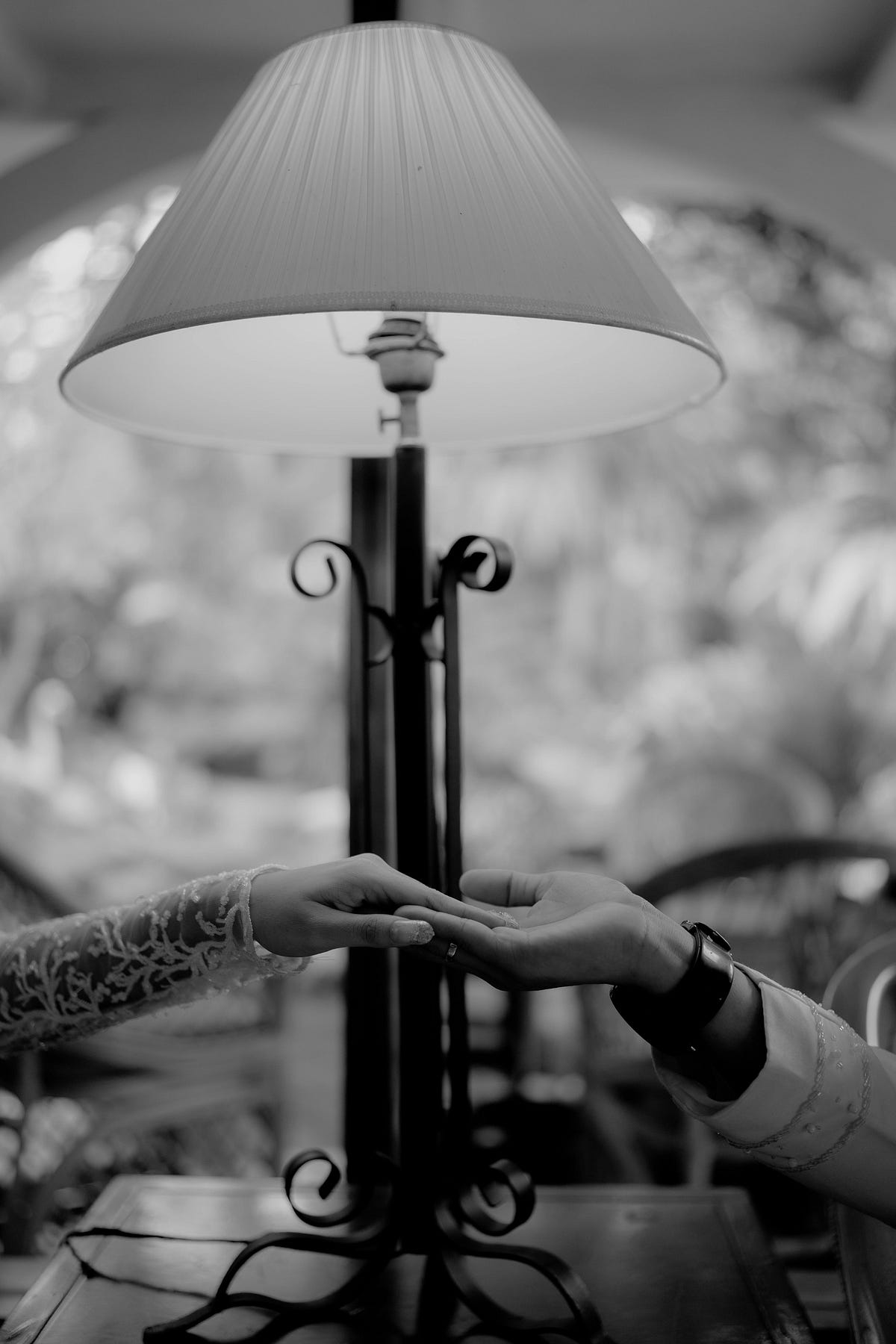 The Secret Code: Understanding Your Heart'S Love Language - v1wa542