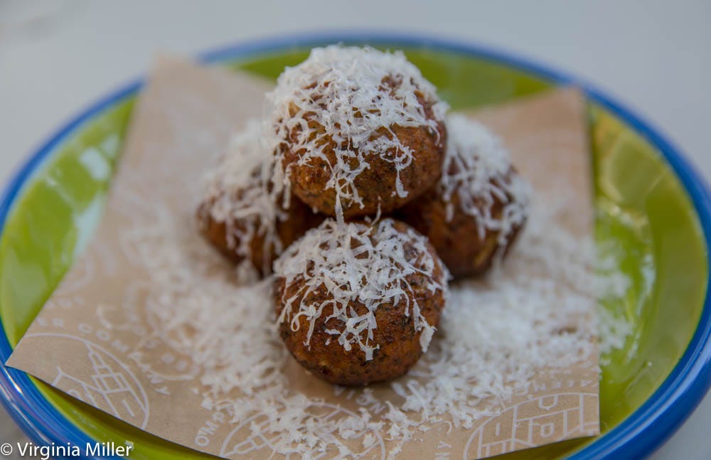 Image of: Fort Point Valencia’s Playful Take on SF-Style Seafood & Historic SF Dishes