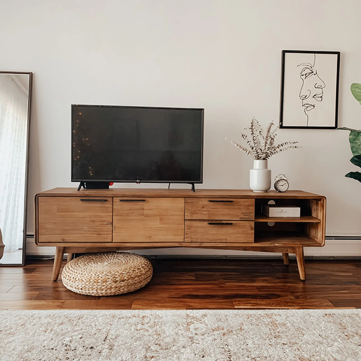 How to Choose a TV Stand. If you’re looking for ways to create a… | by Omar maaroufi | May, 2024 ...
