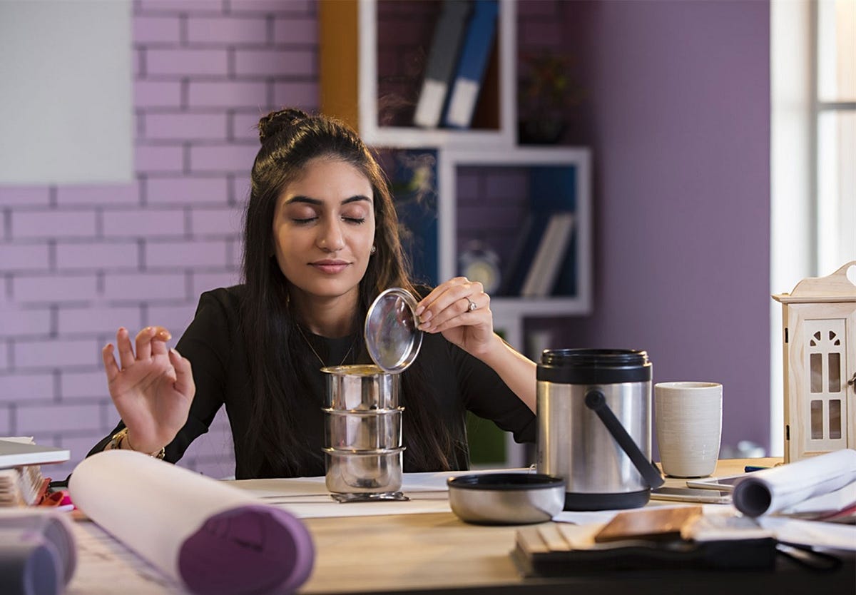 Top 5 Food Delivery Services in Dubai by Hot tiffen Medium