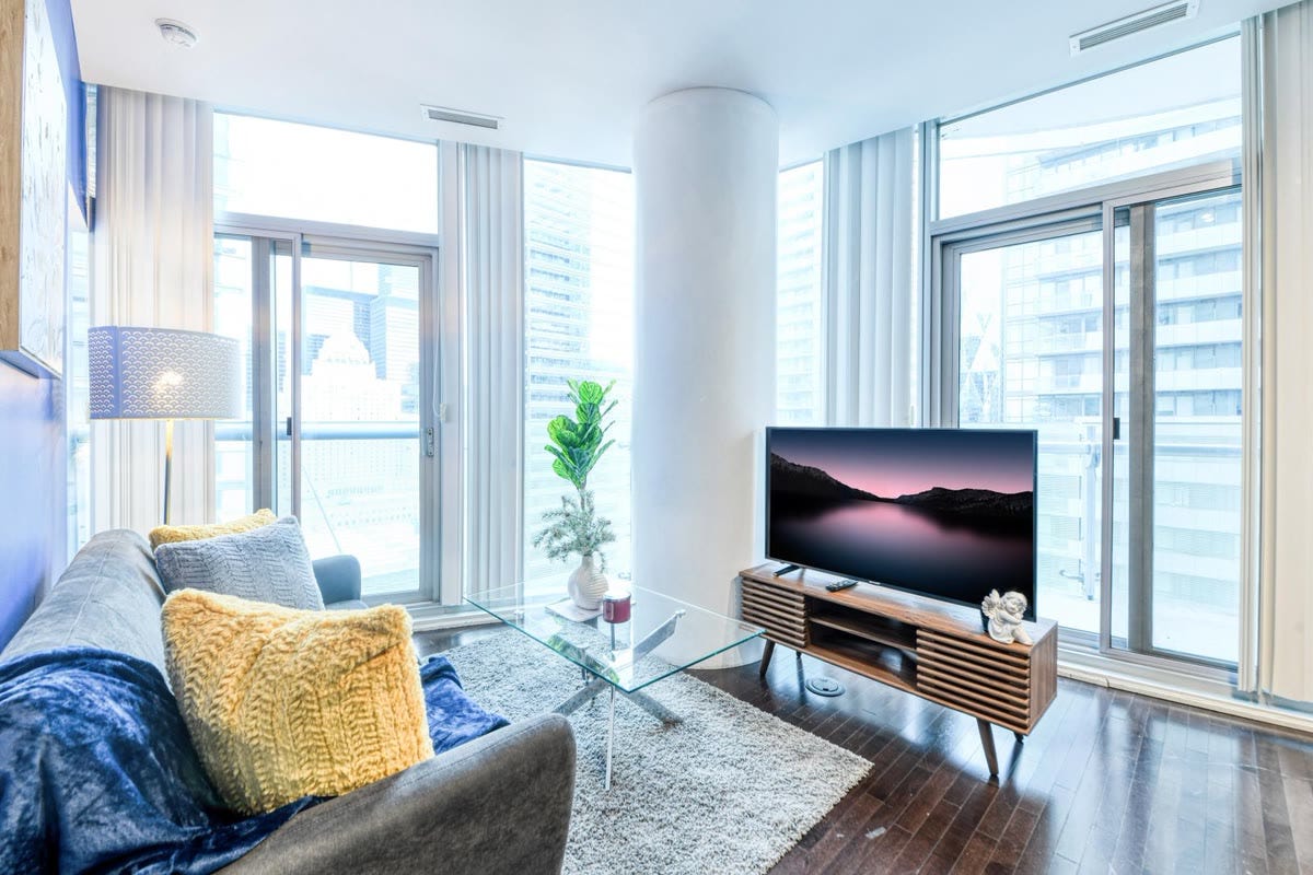 Short-Term Condo Rentals: Booking Direct for 1–14 Nights