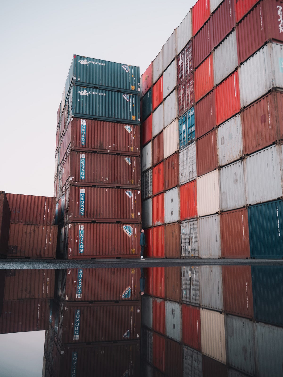 A Look At Containerization. Understand the latest trend in O.S… | by ...