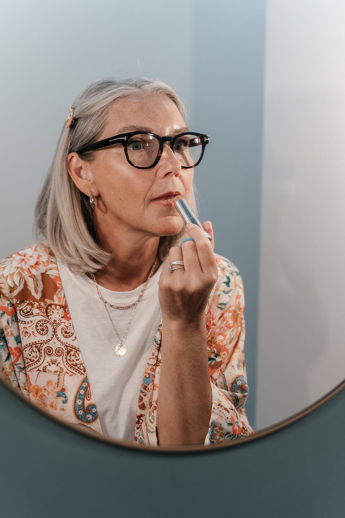 Makeup Tips for Glasses Wearers: Enhancing Your Beauty Behind the 