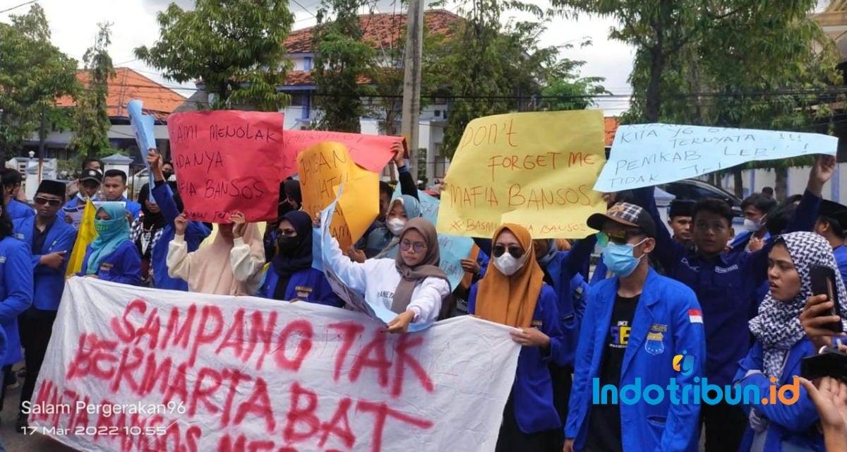 Mahasiswa yang tergabung dalam organisasi Pergerakan Mahasiswa Islam Indonesia (PMII) di Kabupaten…