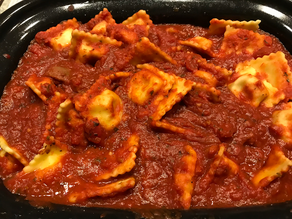 Ravioli with Spicy Sun-dried Tomato Sauce