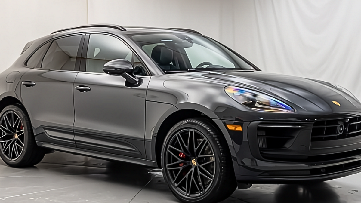 Unveiling the 2024 Porsche Macan GTS A Fusion of Performance and