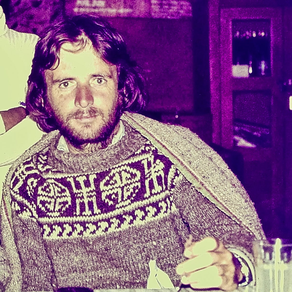 u Dr Mike Thair Medium