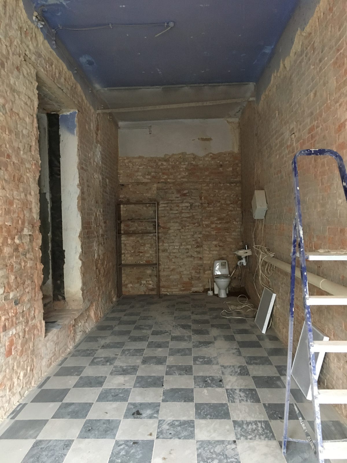 Дизайн-проект кофейни и не только | by Andrey Kolbasinov | Medium