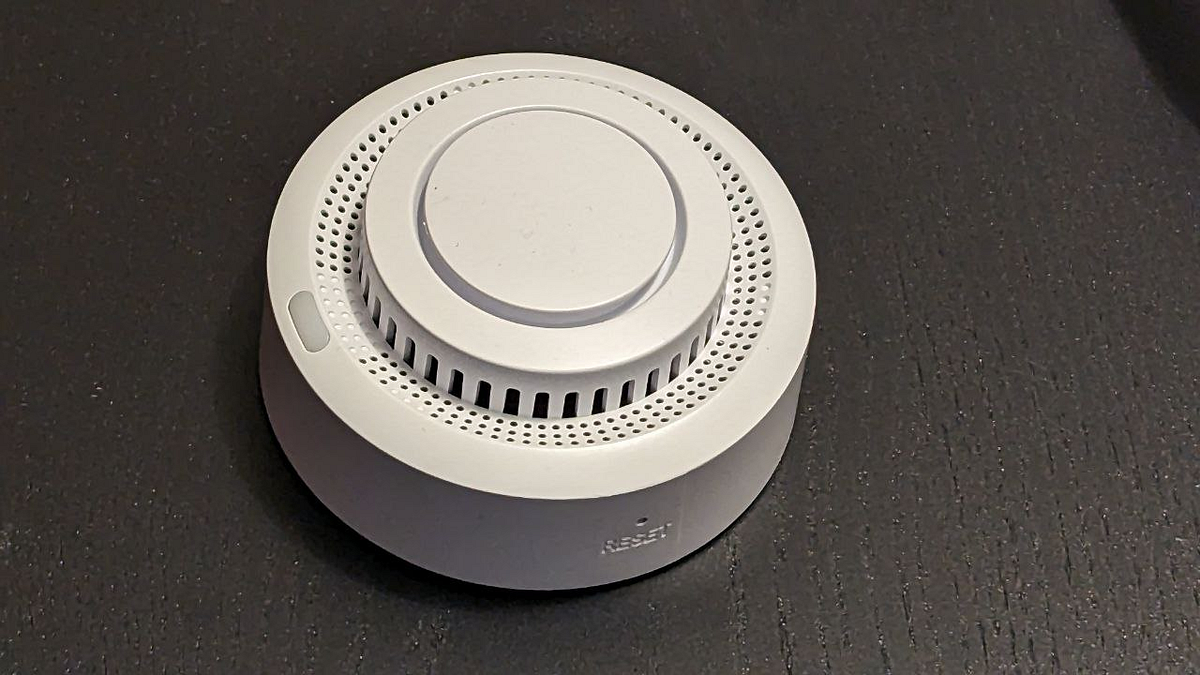 Device report AUBESS ZigBee Smoke Detector by Shuklin Loyal