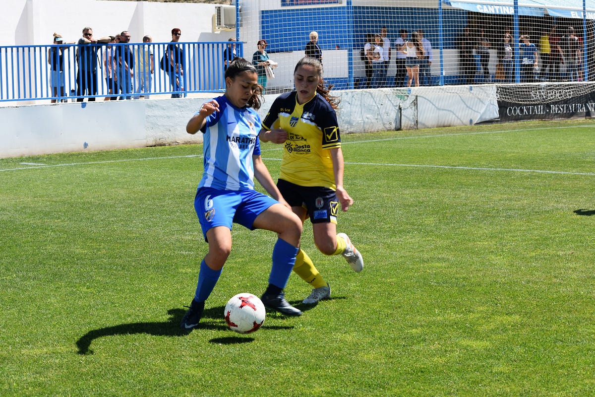 La afición marca en el Antonio Solana | by Yolanda Céspedes | FutbolistAs |  Medium