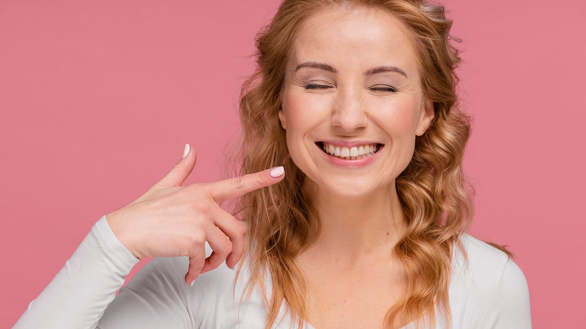 Teeth Whitening Dos and Don’ts A Handy Guide for a Dazzling Smile by