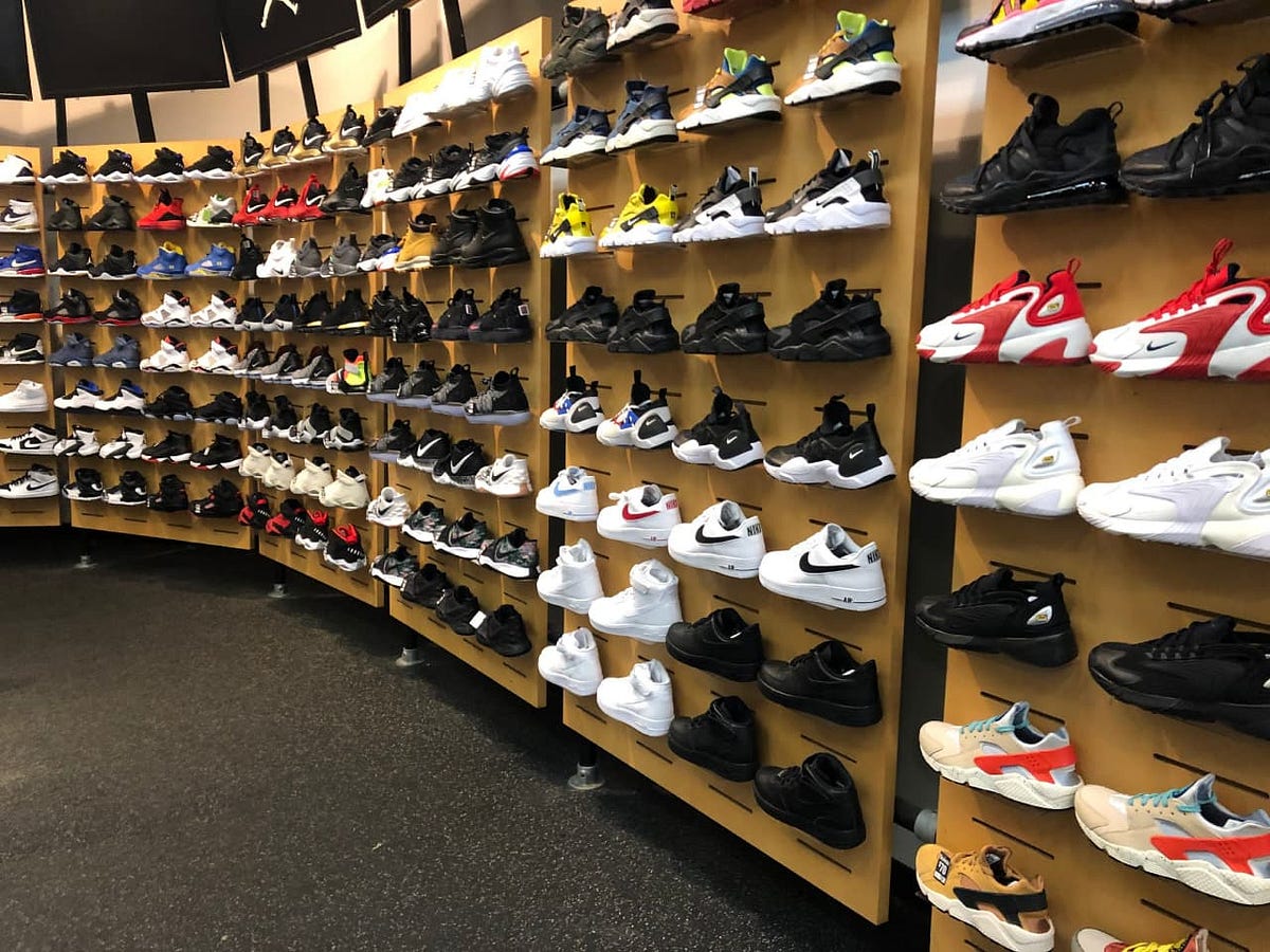 discount sneaker shop
