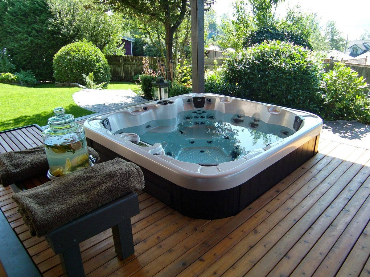 National Pools and Patios Inc. Swimming Pool Contractor Hot Tub