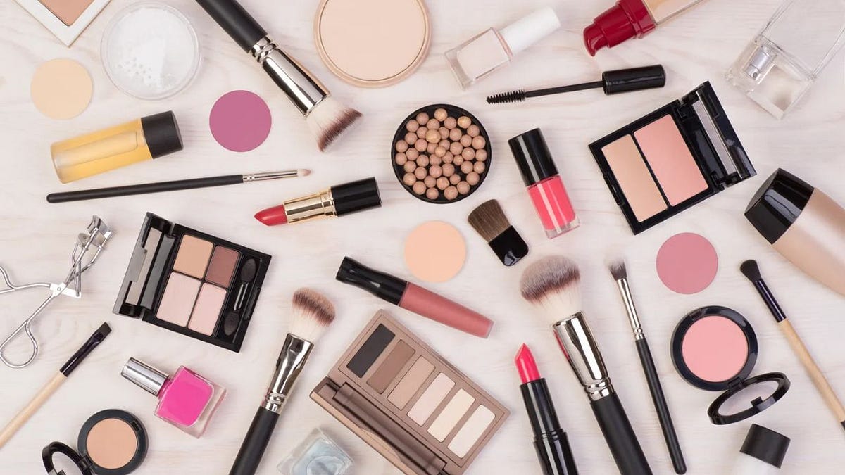 Is Makeup Haram In Islam Or Not Makeup Has Been A Controversial Topic is-makeup-haram-in-islam-or-not-makeup-has-been-a-controversial-topic