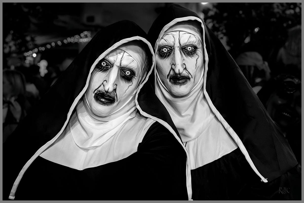Ángeles y Demonios