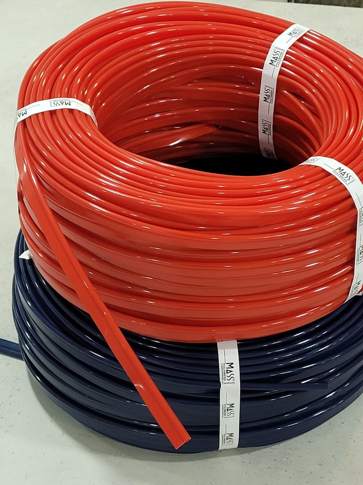 Split wire, also known as split loom or split tubing, refers to a type