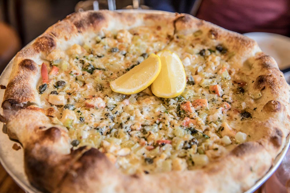 (Yet Another) Pizza Destination: Yellow Moto Pizzeria