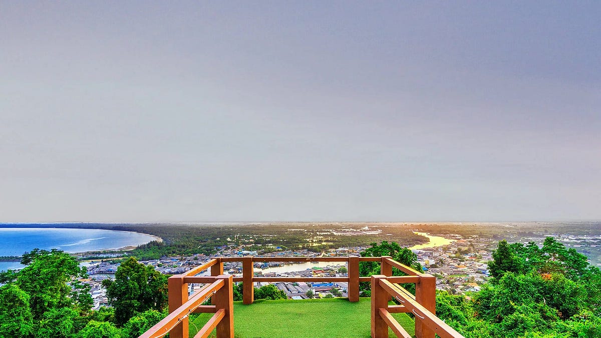 Lakeshore City Pakistan’s Most Premium Lakeside Marvel Iamahsansattar