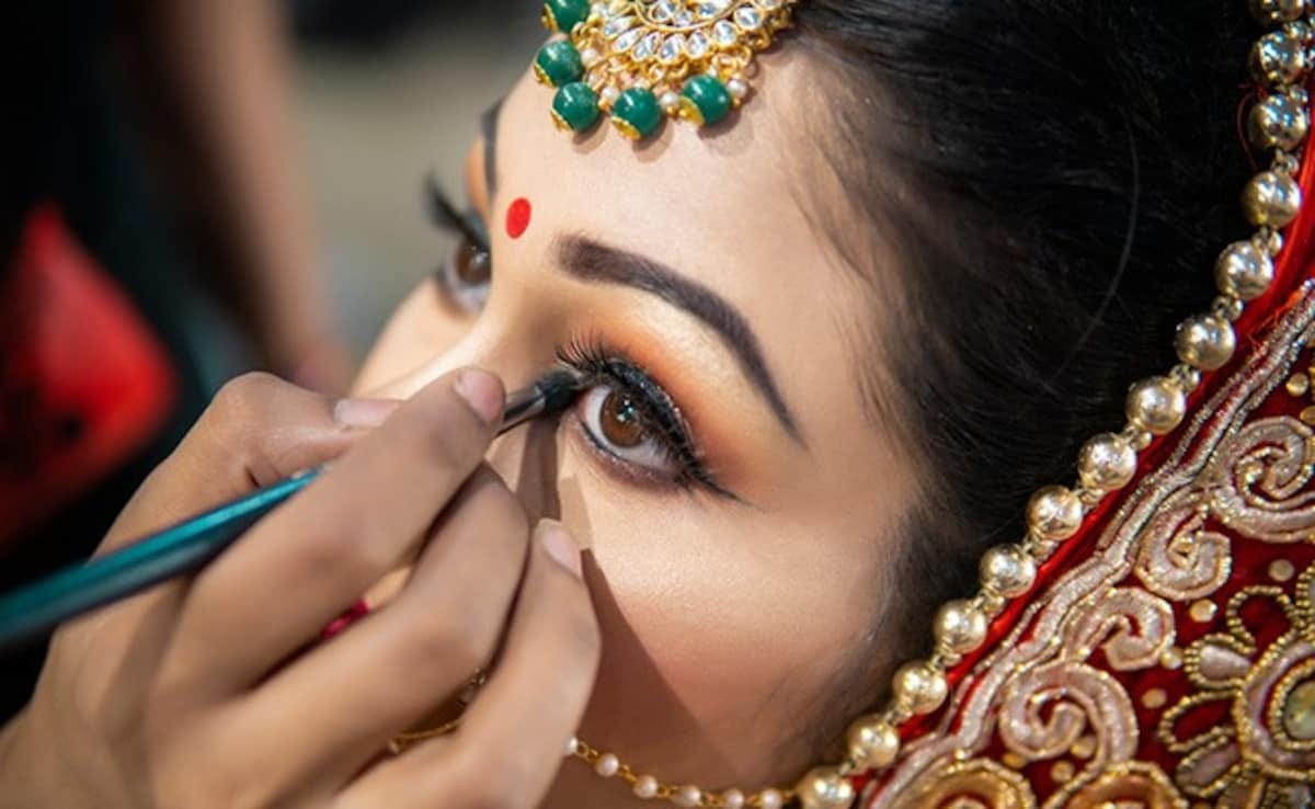 Bridal Makeup: A Complete Guide for the Bride-to-be | by anna smith | Medium