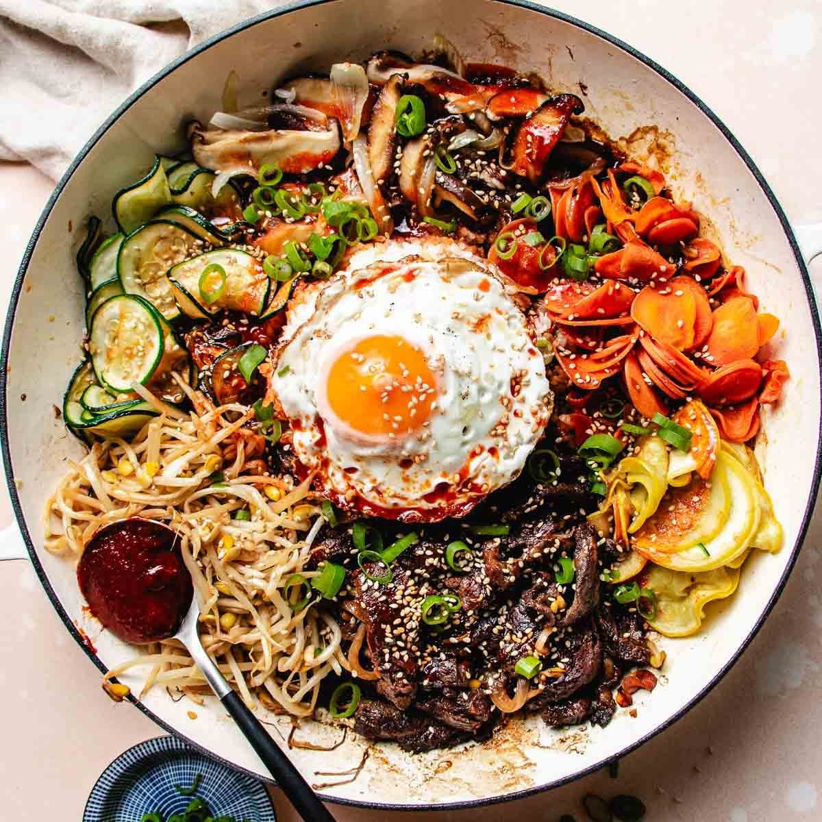 Bibimbap (https://iheartumami.com/wp-content/uploads/2025/09/Bulgogi-bibimbap-recipe.jpg)