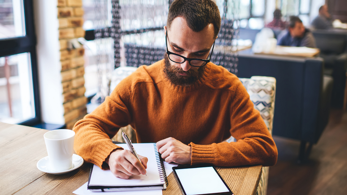 These 3 Mistakes Scream Amateur Writer By Charlie J рџ љпёџ Synergy Medium