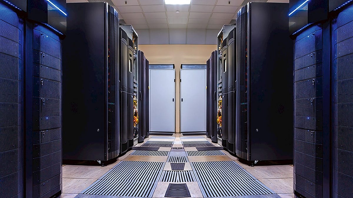 How to Avoid Power Outages with an Uninterruptible Power Supply System