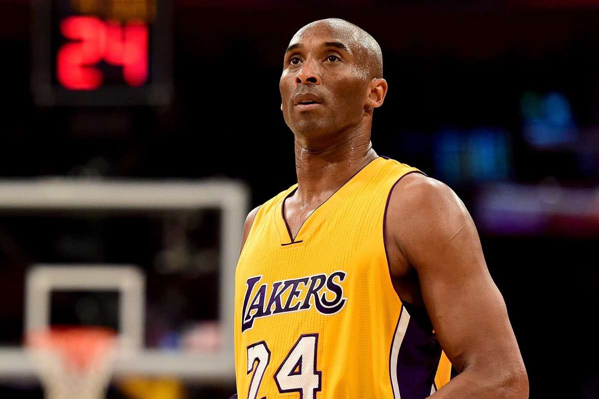 Kobe monta o top 5 de melhores jogadores e equipes que já