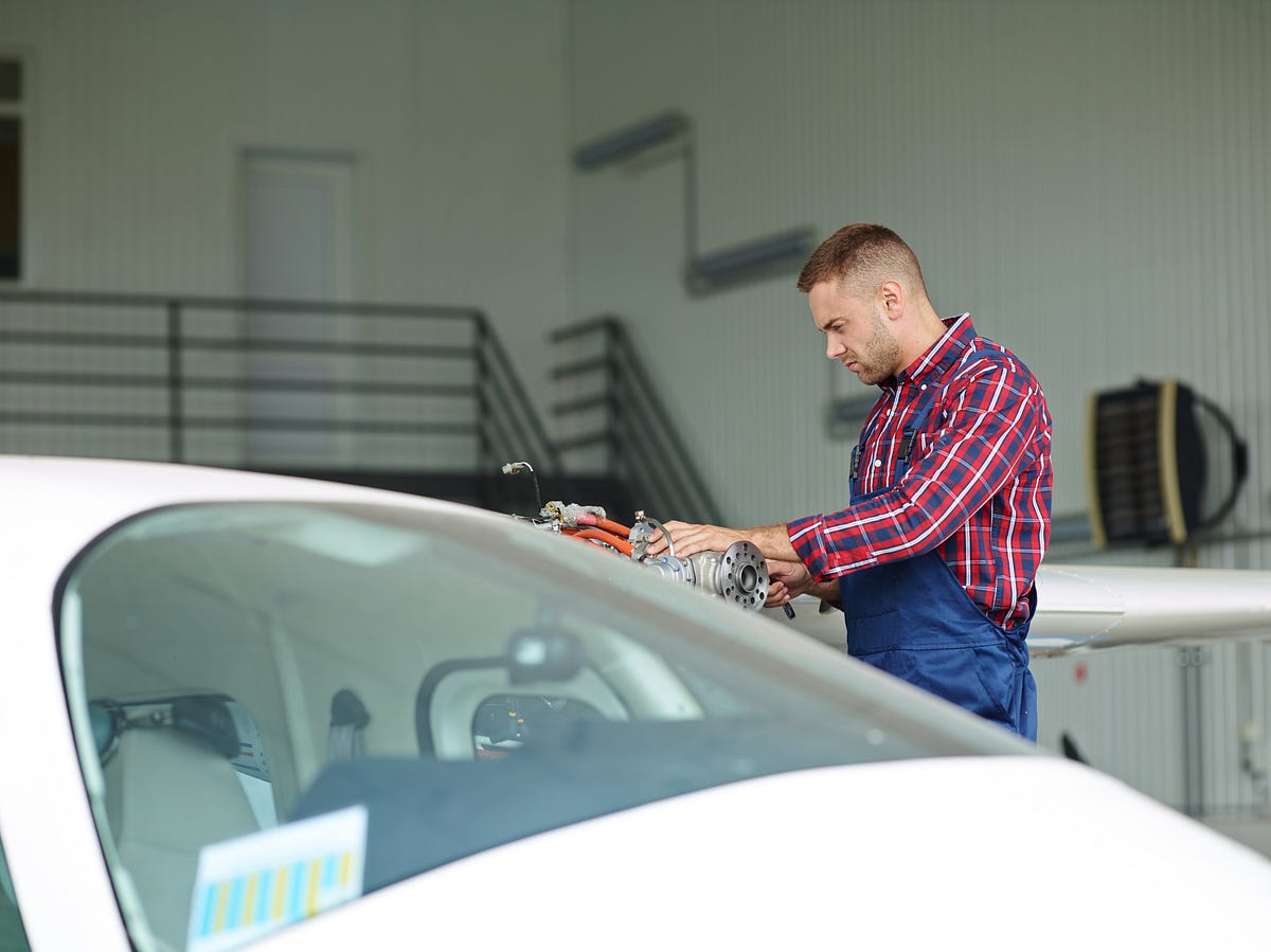 The Complete Guide to Auto Glass Replacement by Civicautoglass Jul