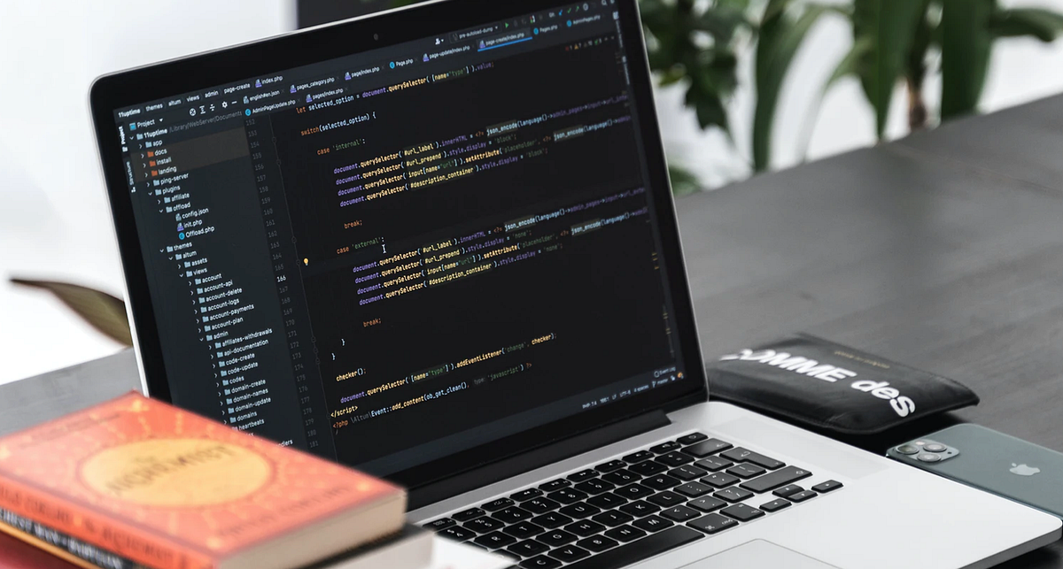 Programming Languages That Were Made By Apple | by Manpreet Singh | Medium