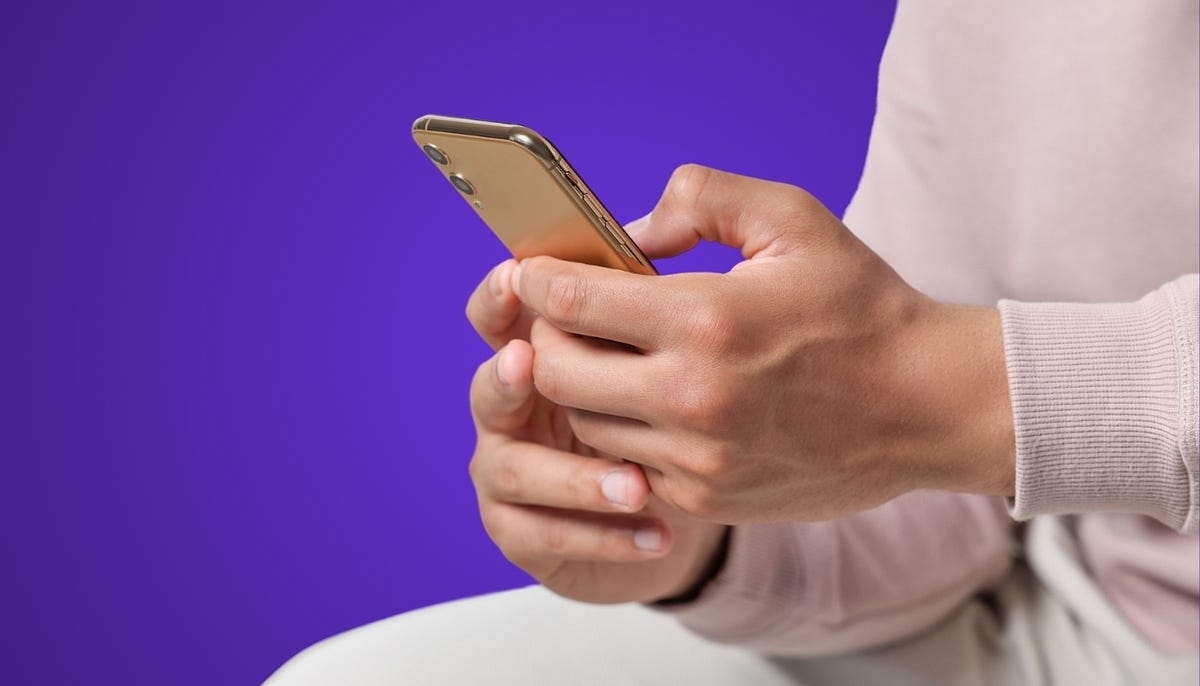 ️How to Text a Girl for the First Time Best Topics, Questions, and