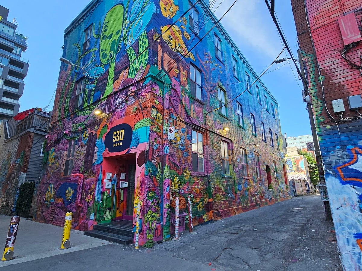 Top 10 Graffiti Art Murals in Toronto You Can’t Miss by iArtS Museum