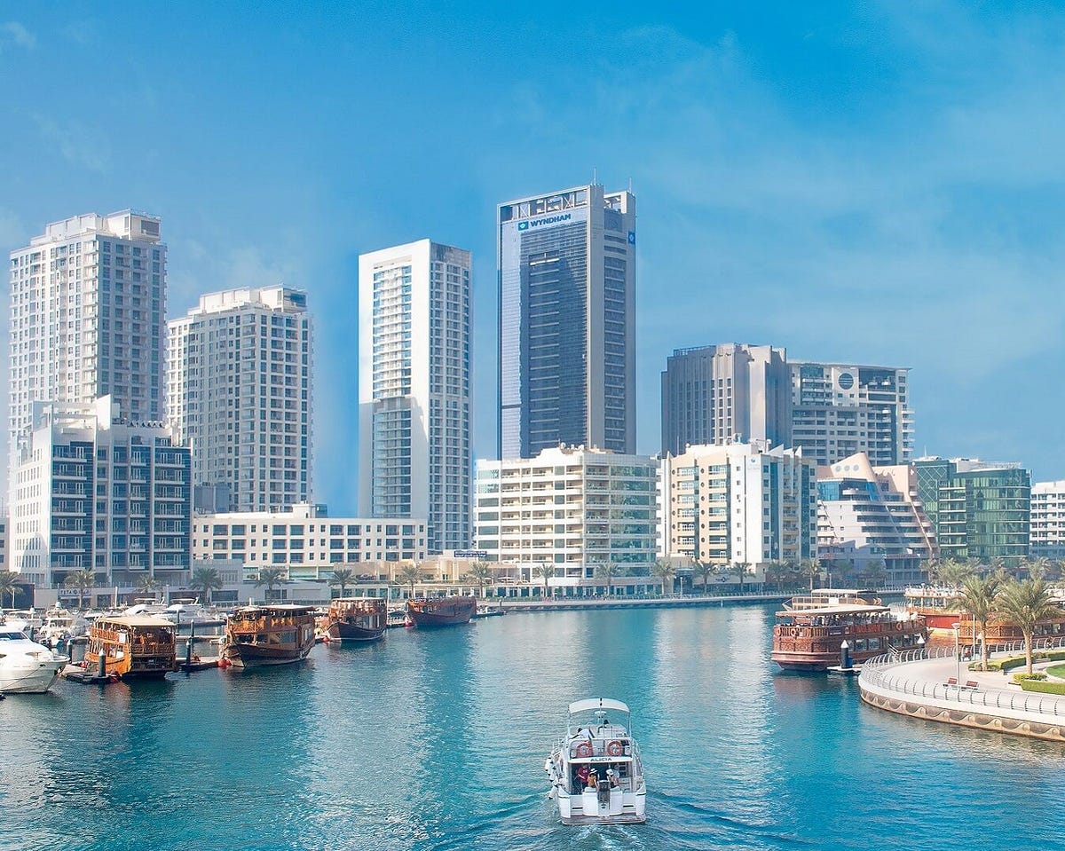 Wyndham Dubai Marina Hotel Produce Medium