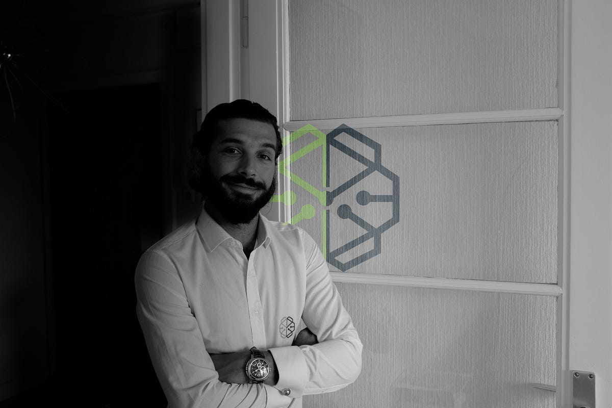 Meet Cyrus Fazel : Swissborg CEO. An introduction to the Swissborg Team |  by Cyborg @SwissBorg | SwissBorg DAO | Medium