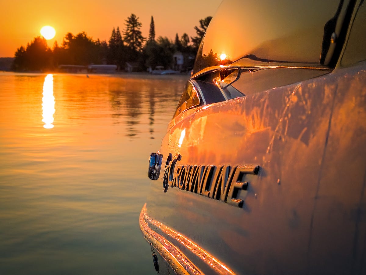 Find the Perfect Boat at a Lake Dealer near You! by Boat